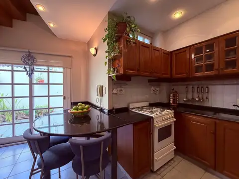 Depto Tipo Casa en Venta con 1 cocheras