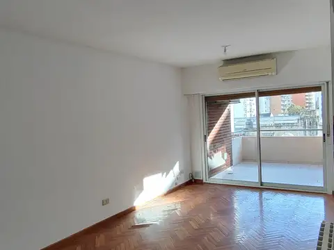 Luminoso 3 Ambientes en Caballito / 5° Piso con Balcón Terreza y Vista Abierta