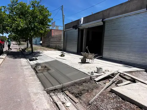 LOCAL COMERCIAL EN ALQUILER CALLE URQUIZA MAIPU