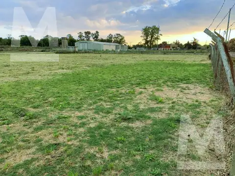 Terreno en Venta en Los Hornos, USD 9.800