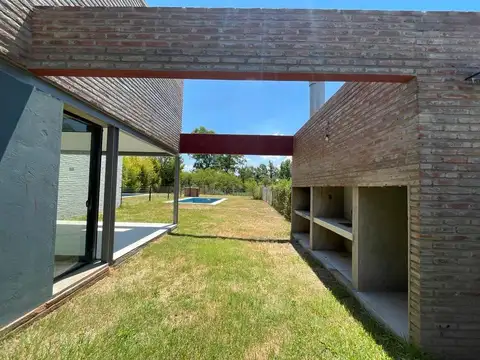 Casa en Venta en San Jose Del Rincon, USD 149.400