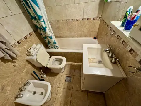 Casa 3 ambientes con 1 baño