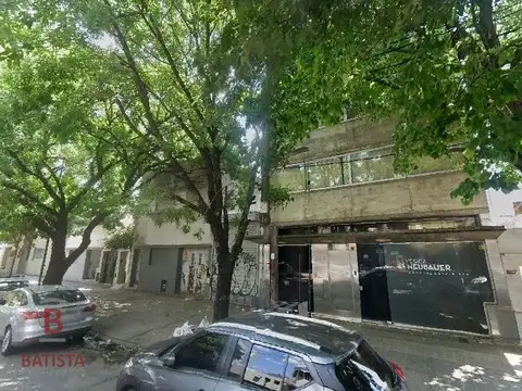 ¡VENDE! Oficina/Local comercial en calle 41 e/ 13 y 14 – Excelente ubicación