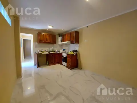 PH dos ambientes con patio en alquiler - Martinez