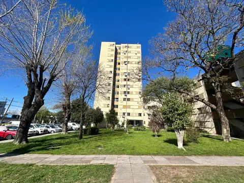 Eduardo Bradley 300
