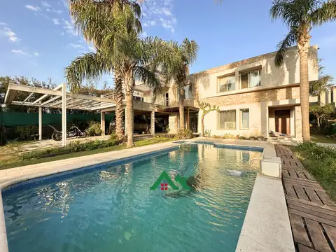 Casa en venta 3 dormitorios y gran terreno APTO CREDITO en Los Árboles Valle Escondido