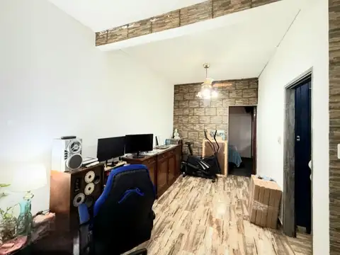 Casa 3 ambientes con 1 baño