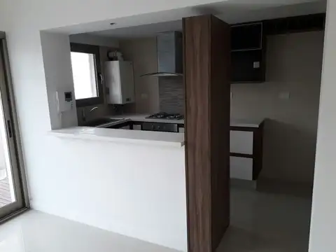 Departamento en Alquiler en La Perla Sur, $ 990.000