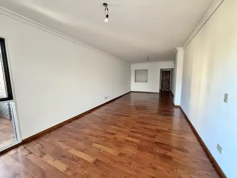 Departamento en Alquiler de 4 ambientes