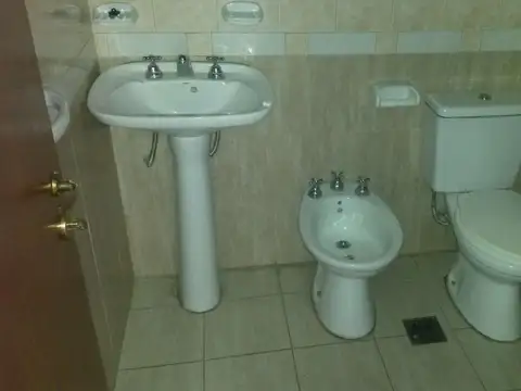 Alquilo Hermoso y amplio Departamento de un dorm. en Cofico!