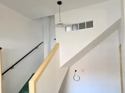 Depto Tipo Casa en Alquiler en Mataderos, $ 750.000