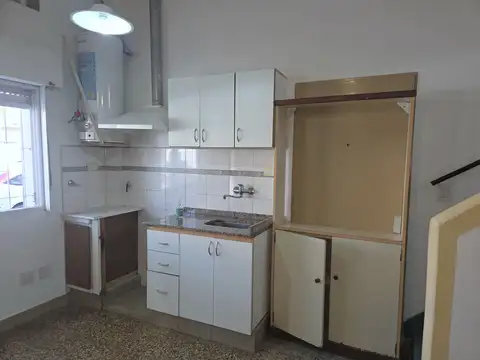 Depto Tipo Casa en Alquiler de 1 dormitorio