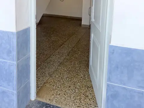 Depto Tipo Casa en Alquiler de 2 ambientes