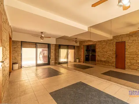 Venta de PH de 4 Ambientes en Villa Sarmiento, Morón