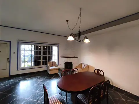 Casa en Alquiler de 3 dormitorios