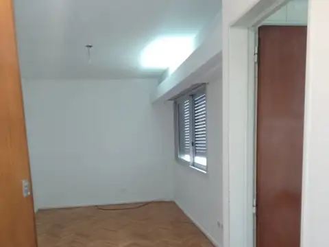 Av. Corrientes 4600, Piso 11