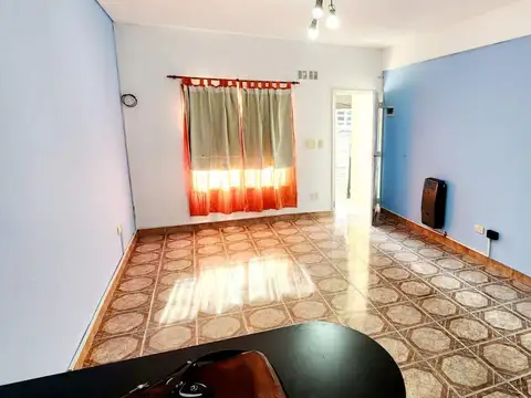 Departamento en Alquiler en Villa Luzuriaga, $ 450.000
