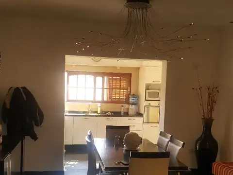 Casa en Venta en Ramos Mejía Sur, USD 180.000