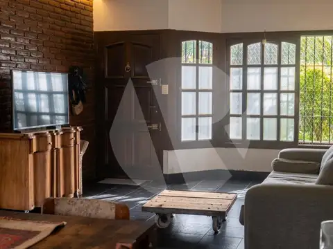 Casa en Venta en Castelar, USD 255.000