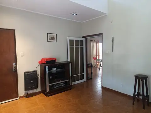 Casa en Alquiler con 1 cochera