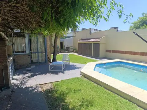 Bernardo de Irigoyen 400