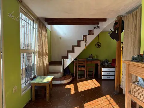 Depto Tipo Casa en Venta de 4 ambientes