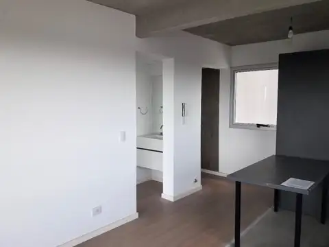 Departamento en Alquiler en Ludueña, $ 600.000