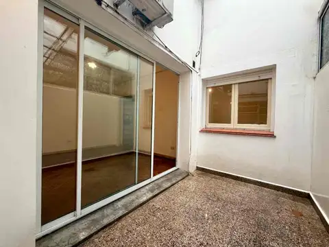 Depto Tipo Casa en Alquiler en Coghlan, $ 1.000.000