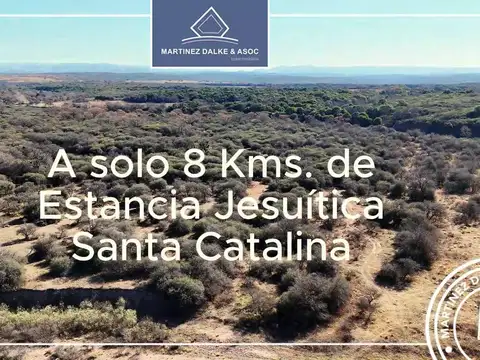 ESTANCIA JESUITICA SANTA CATALINA - Campo de 125 Has con rio
