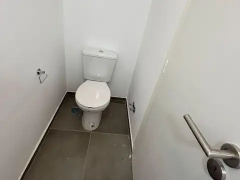 Casa 2 ambientes con 1 baño