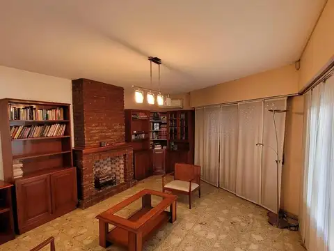 Casa 5 ambientes con 1 baño