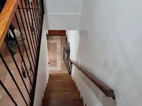 Venta de dúplex de 3 ambientes en  Güemes 715. San Miguel / / Apto crédito