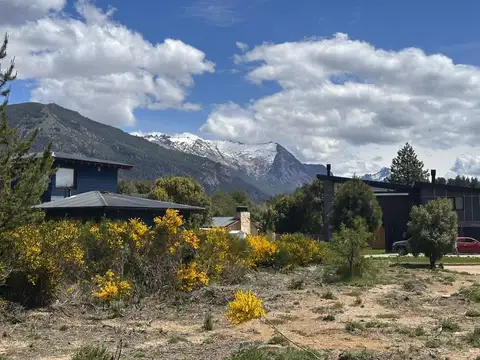 Av. Tres Lagos 13500