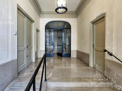 Oficina en Venta 80 años