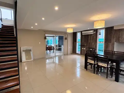 Casa en Venta en Tafi Viejo, USD 257.000