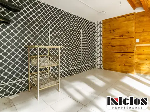 Hipolito Yrigoyen 100