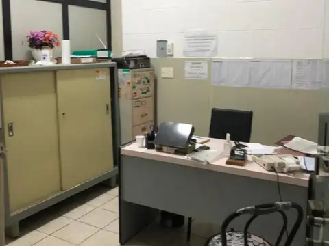 2 Locales/Oficinas en Venta en Villa Ballester   - 30 m²