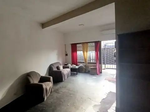 Depto Tipo Casa en Alquiler de 3 ambientes
