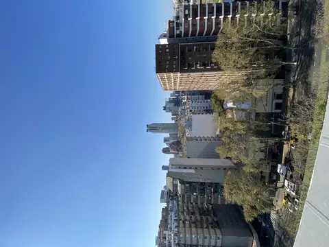 Departamento en alquiler, 3 amb. baño y toilette, impecable estado, equipado con artefactos de cocina y en los dormitorios