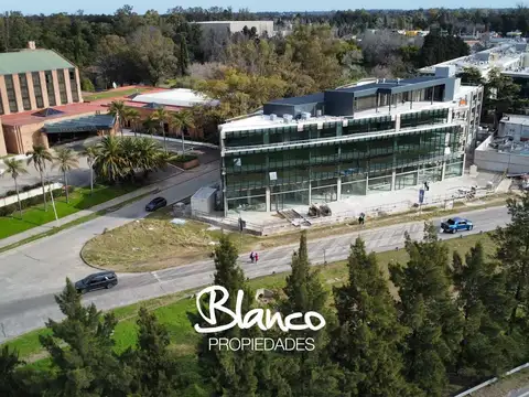 Local en Alquiler en Pilar, USD 6.700