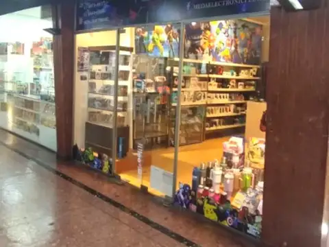 LOCAL COMERCIAL EN VENTA AV. RIVADAVIA 6800