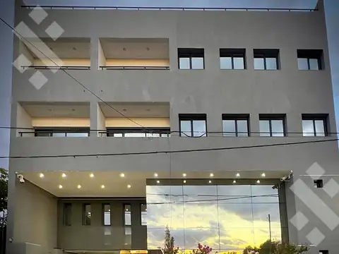 ALQUILER OFICINA  A ESTRENAR (CON BALCÓN)- CIPOLLETTI