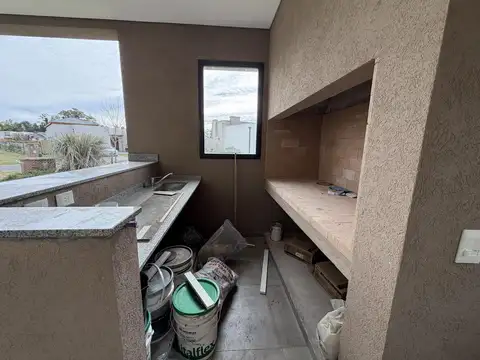 Casa en Venta al Oeste