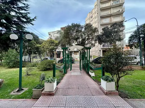 Departamento en Venta en Barrio Parque, USD 130.000