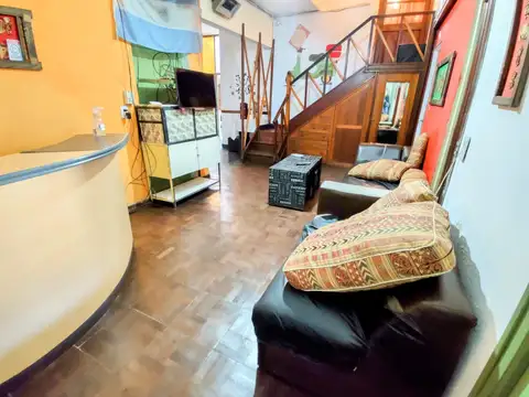 Casa 8 ambientes con 1 baño