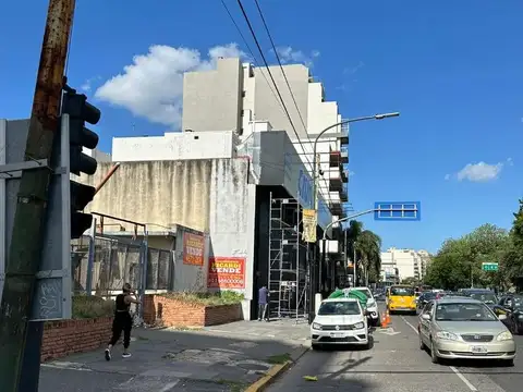 Terreno en Venta en Versalles, USD 1.150.000