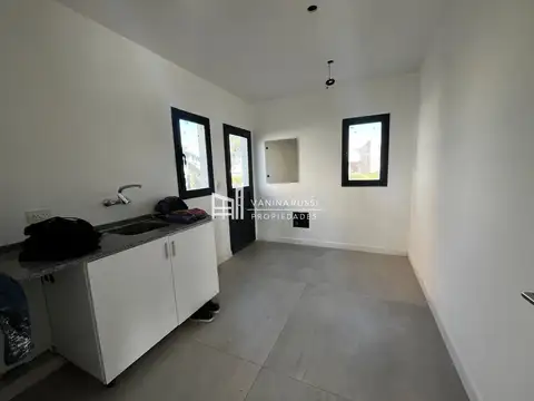 Casa en venta de 4 dormitorios c/ cochera en Puertos Ceibos