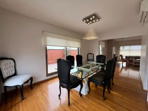 Departamento en Alquiler con 4 cocheras