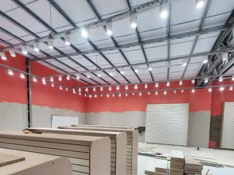 Local en Venta 60 años