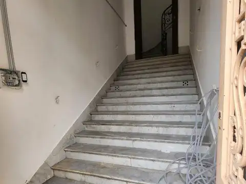 Edificio histórico de estilo italiano en el corazón comercial de San Nicolás – 792 m² cubiertos
